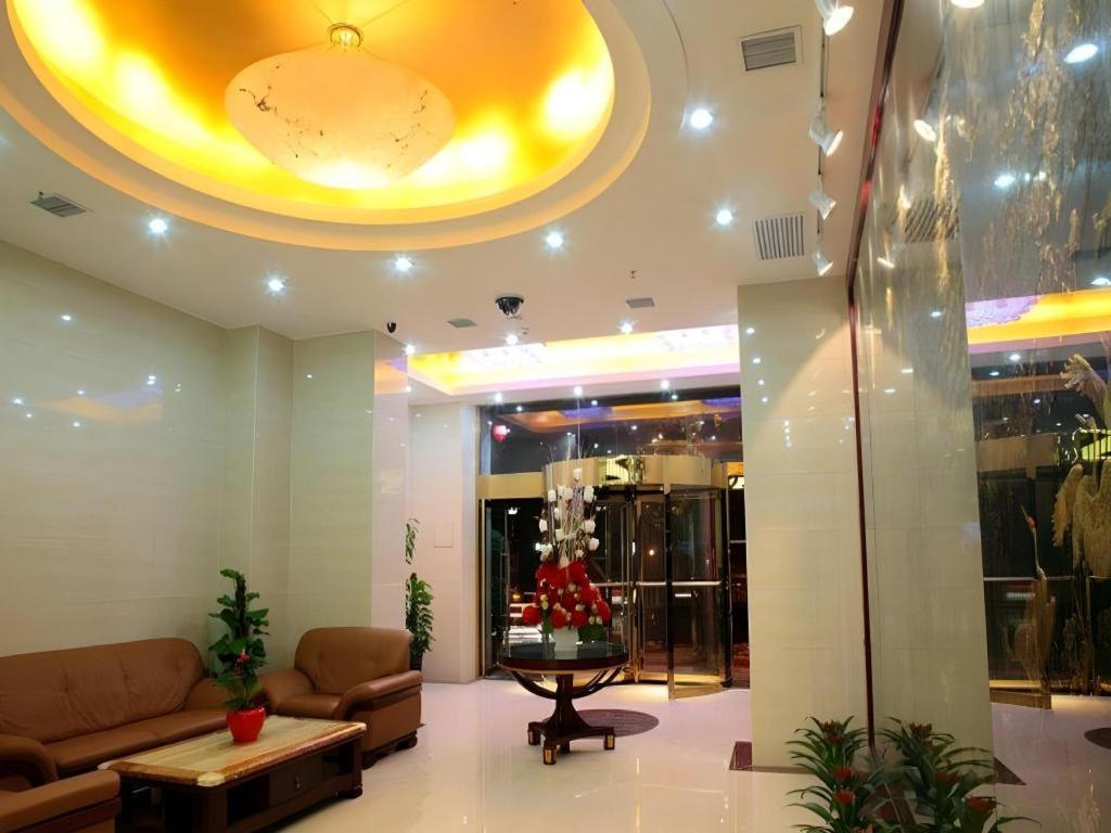 Greentree Inn Xi'An Bell And Drum Tower Food Street Ancient City Wall Ximen Express Hotel Exteriör bild