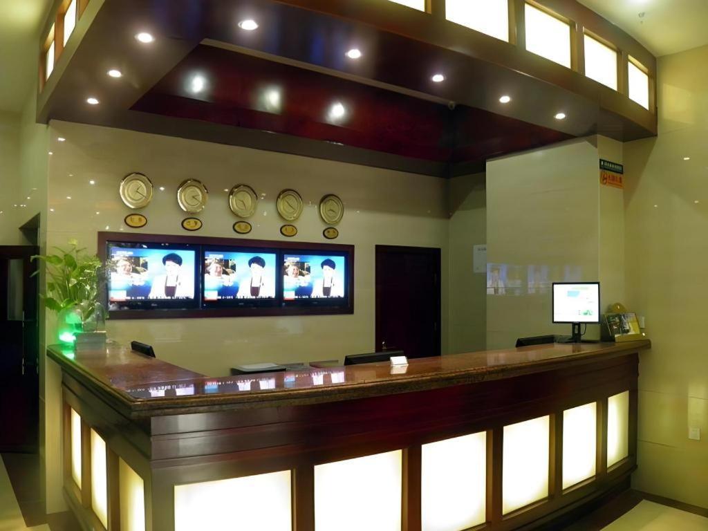 Greentree Inn Xi'An Bell And Drum Tower Food Street Ancient City Wall Ximen Express Hotel Exteriör bild