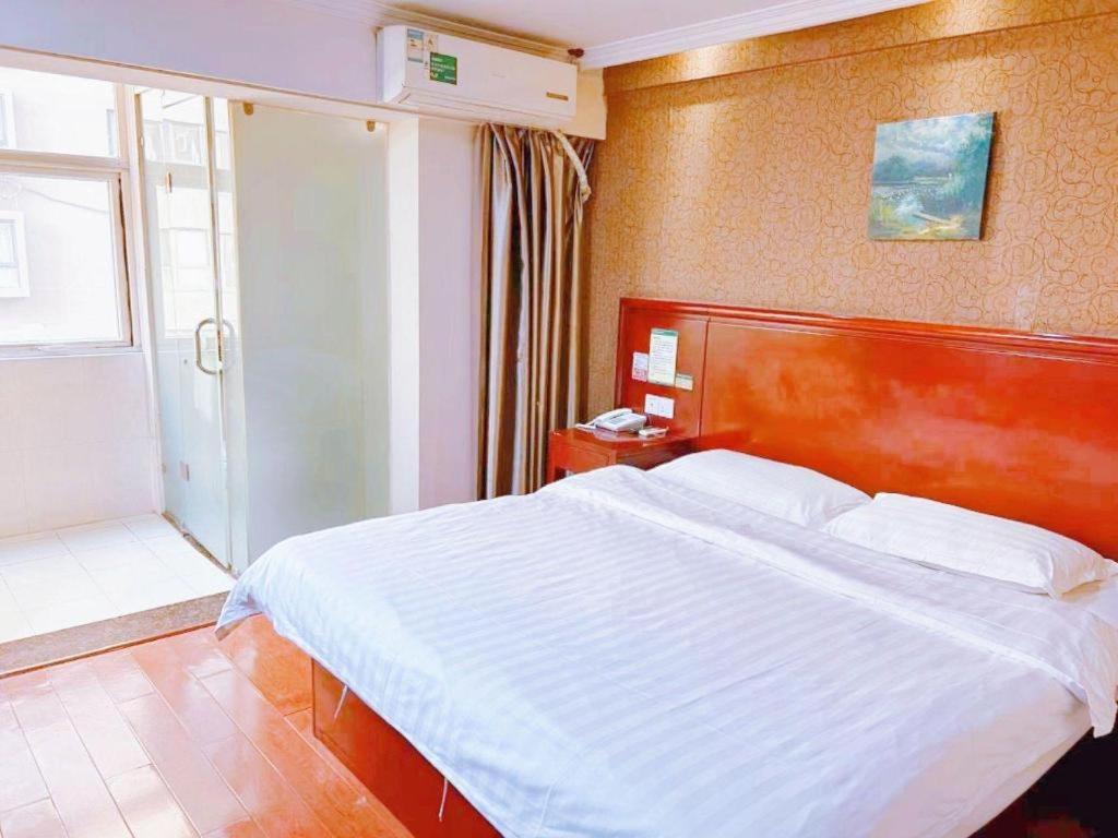 Greentree Inn Xi'An Bell And Drum Tower Food Street Ancient City Wall Ximen Express Hotel Exteriör bild