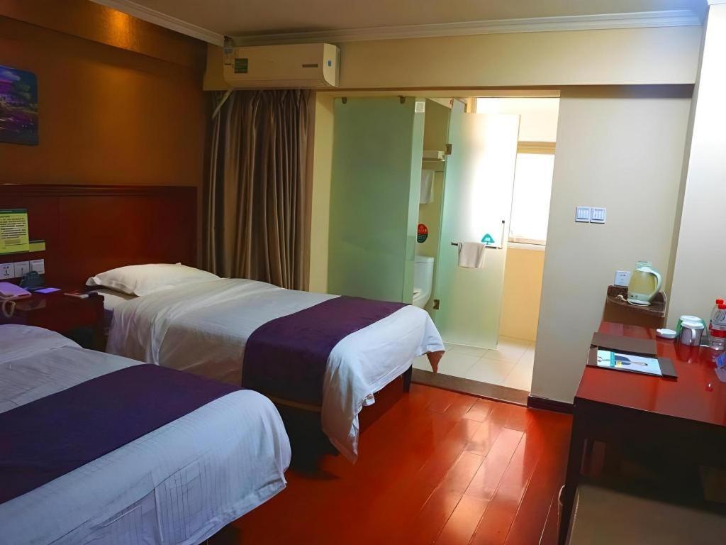 Greentree Inn Xi'An Bell And Drum Tower Food Street Ancient City Wall Ximen Express Hotel Exteriör bild