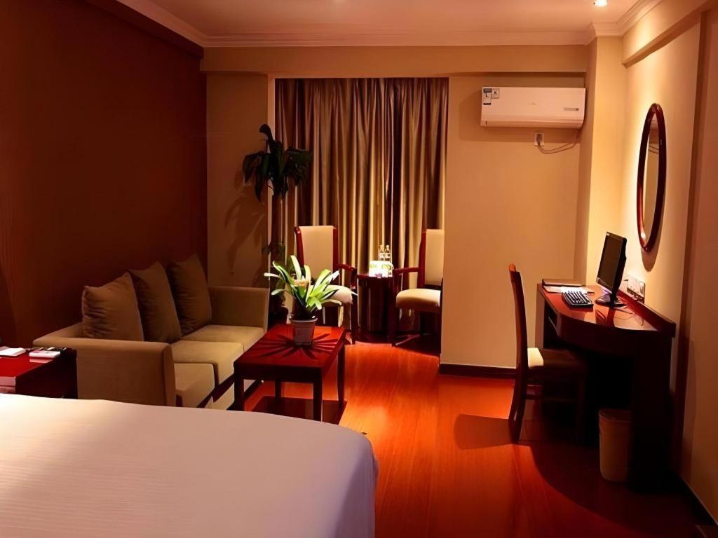 Greentree Inn Xi'An Bell And Drum Tower Food Street Ancient City Wall Ximen Express Hotel Exteriör bild