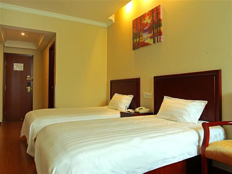 Greentree Inn Xi'An Bell And Drum Tower Food Street Ancient City Wall Ximen Express Hotel Exteriör bild